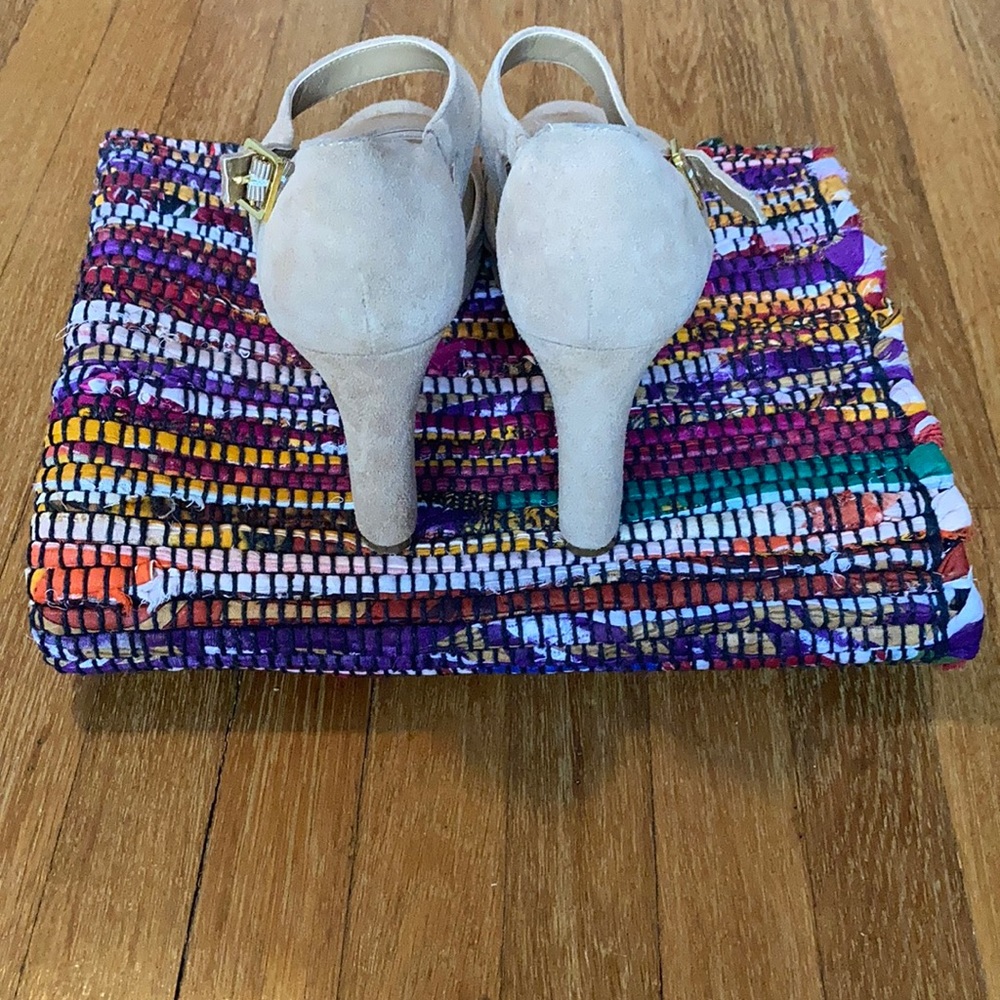 Lauren Ralph Lauren Suede Pumps - Picture 3 of 10